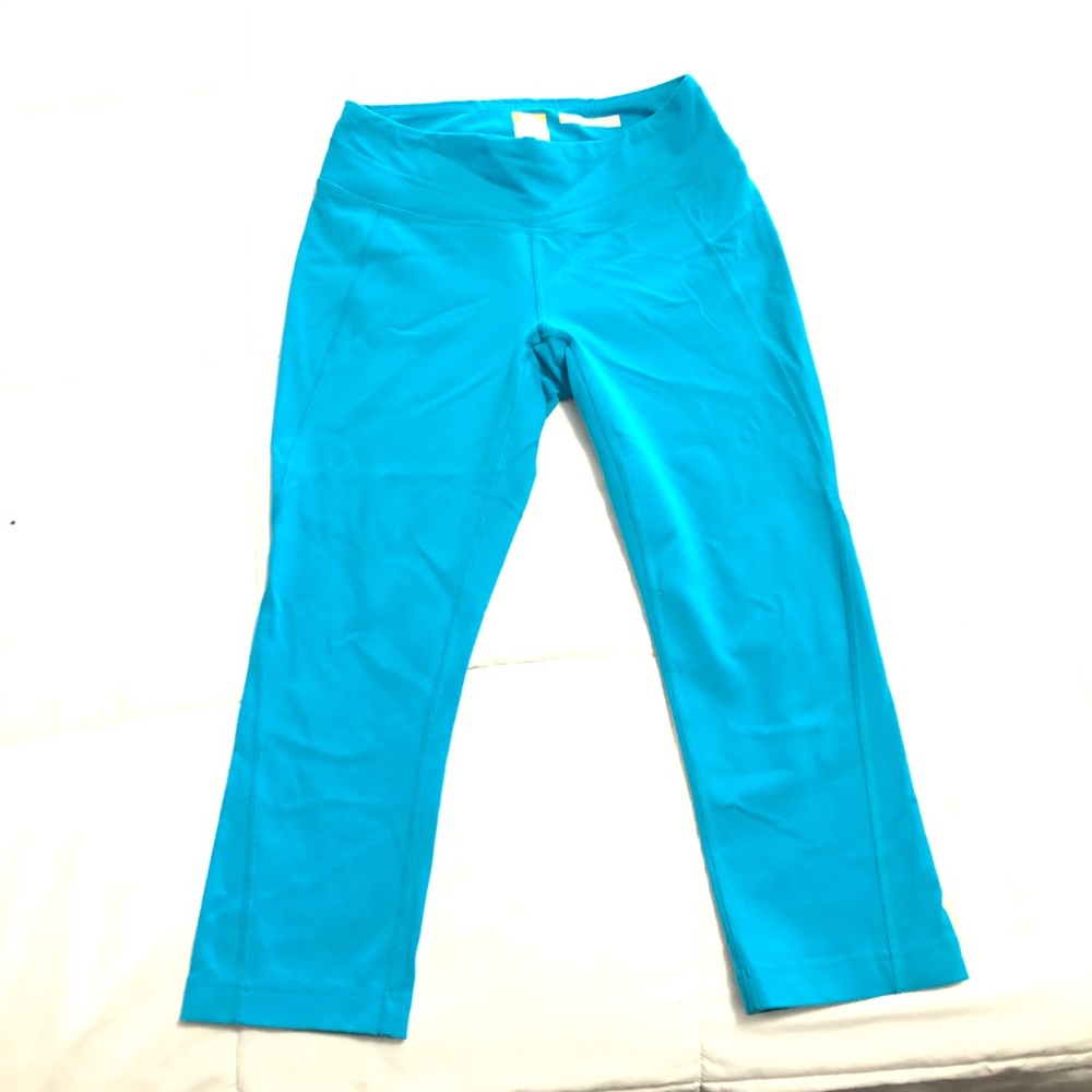 Lucy Capri Power Max Hatha collection Size Small